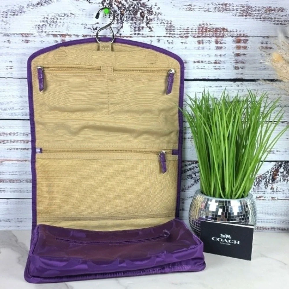 COACH VINTAGE HTF  RARE PURPLE SIGNATURE NYLON TRAVEL ORGANIZER COSMETIC BAG GUC